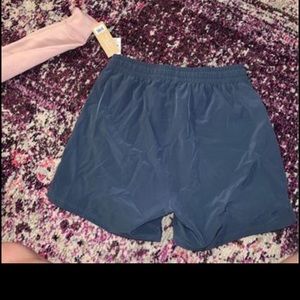 Super soft brand new work out shorts!